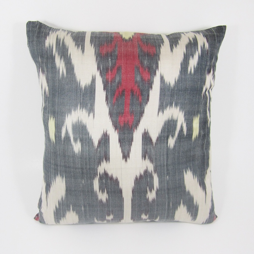 Gray and white ilat pillowcase